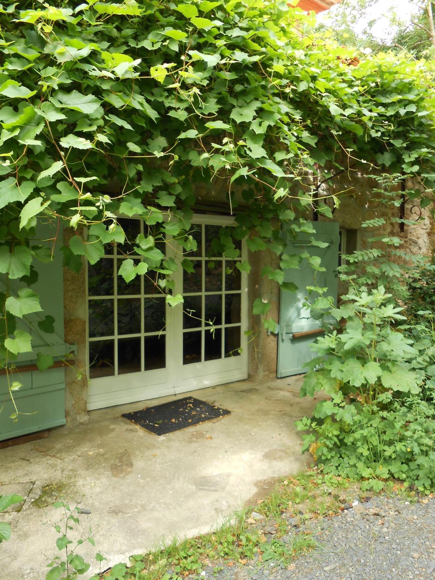Les Grangeonnes, gîtes nature, piscine, sauna pour accueil familiale ou de groupe Saint-Basile Extérieur photo