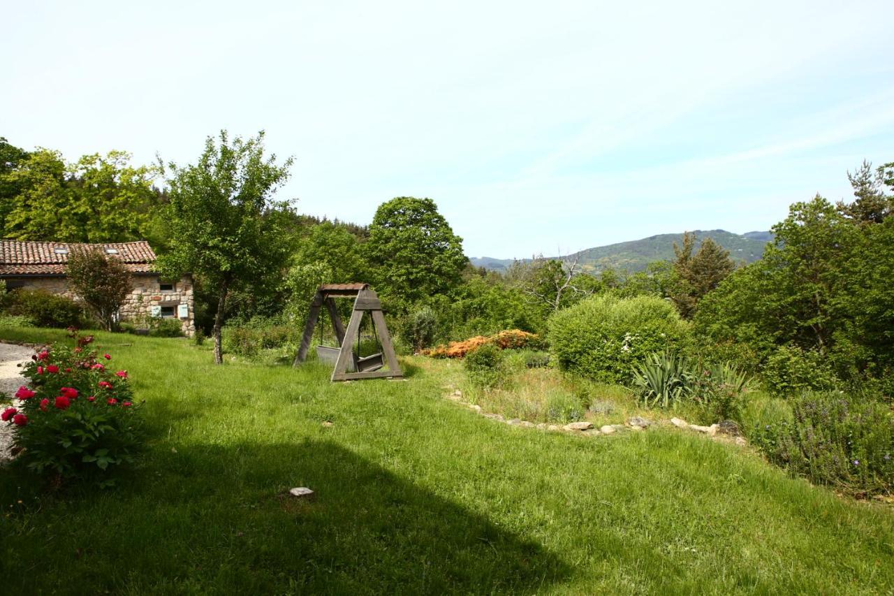 Les Grangeonnes, gîtes nature, piscine, sauna pour accueil familiale ou de groupe Saint-Basile Extérieur photo