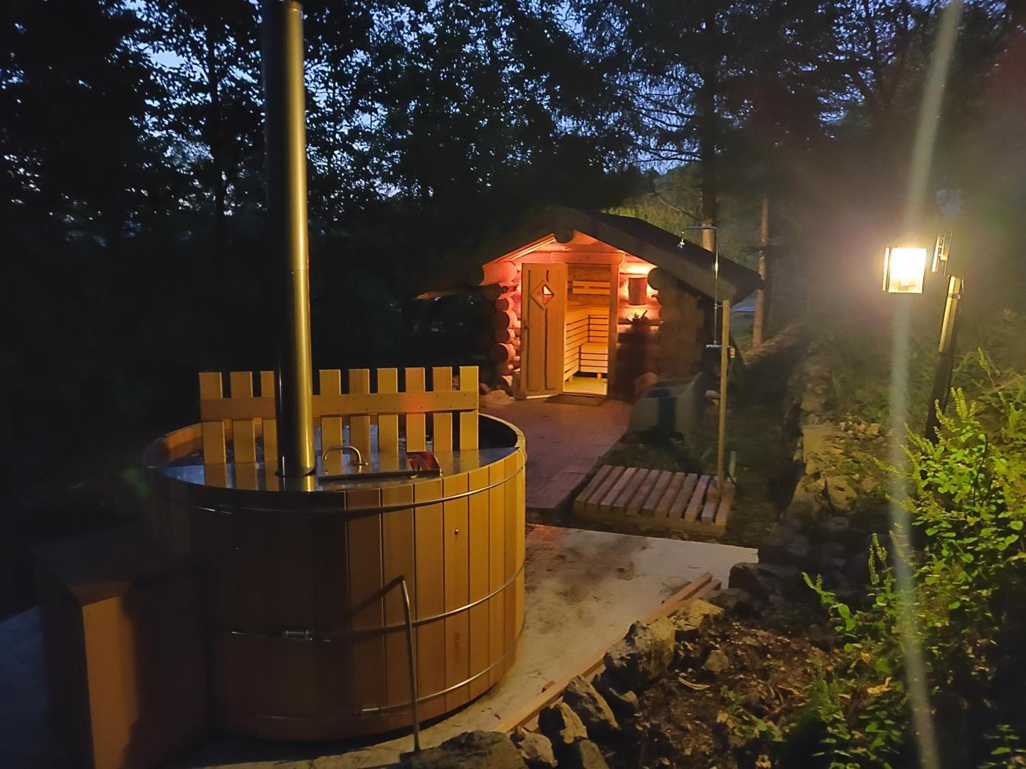Les Grangeonnes, gîtes nature, piscine, sauna pour accueil familiale ou de groupe Saint-Basile Extérieur photo